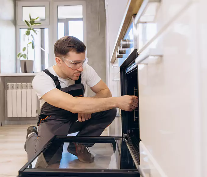 Why Westford Bakers Rely on Westford Appliance Pro for Every Electric Oven Fix?
